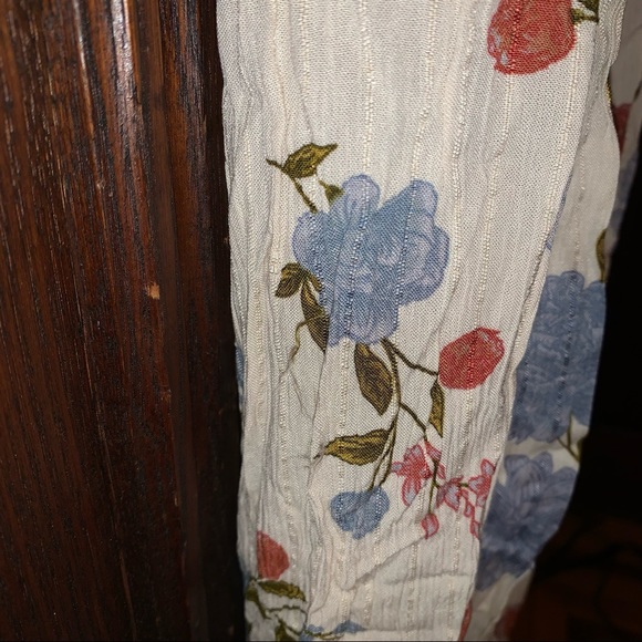 NWT American eagle floral jumpsuit with slits on each leg - Picture 11 of 16